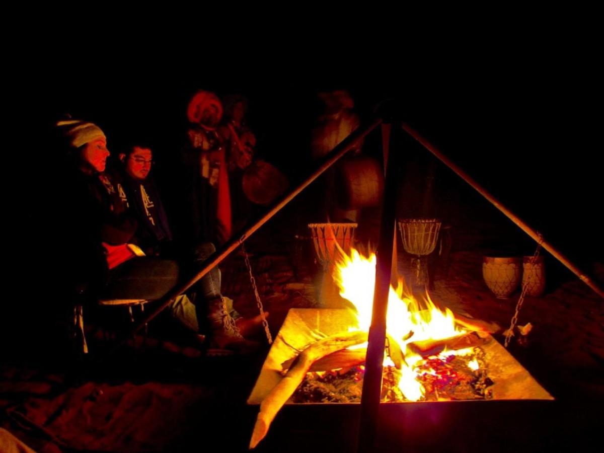 Erg Chebbi Dunes Desert Camp Hotell Merzouga Eksteriør bilde
