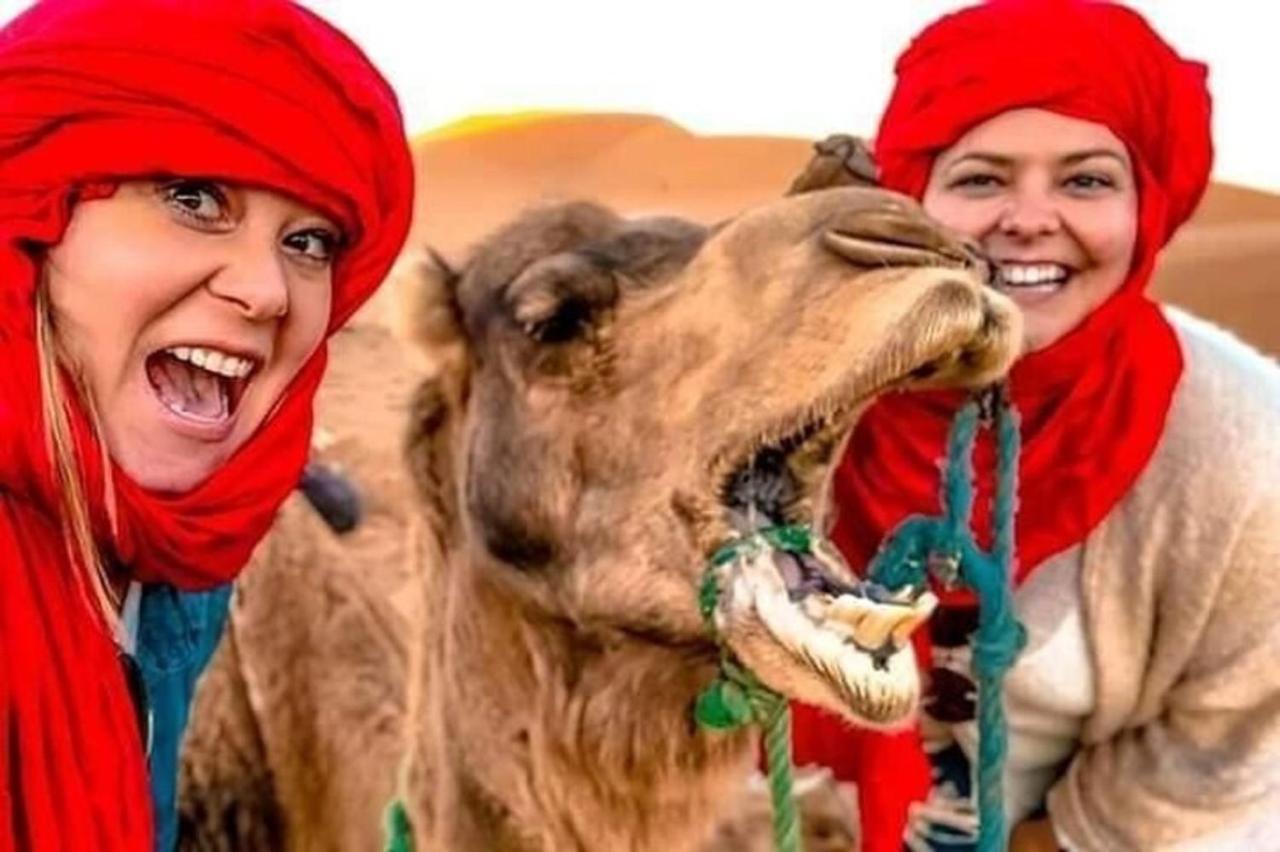 Erg Chebbi Dunes Desert Camp Hotell Merzouga Eksteriør bilde