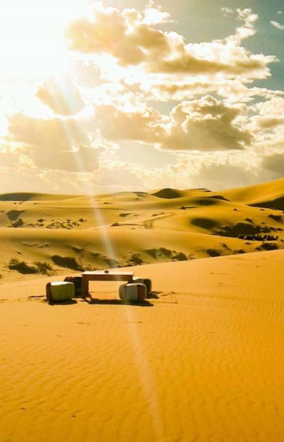 Erg Chebbi Dunes Desert Camp Hotell Merzouga Eksteriør bilde